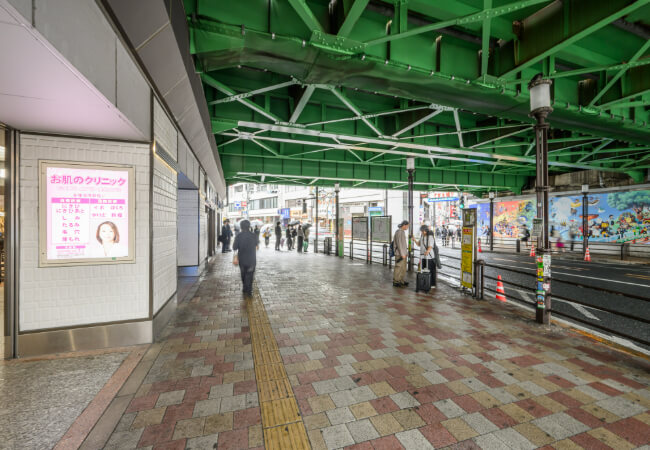 早稲田通りを小滝橋方面（西側）へ直進